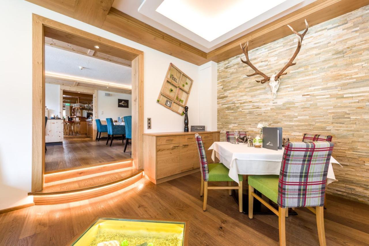 Wohlfuehlhotel Berg Heil Holzgau Luaran gambar