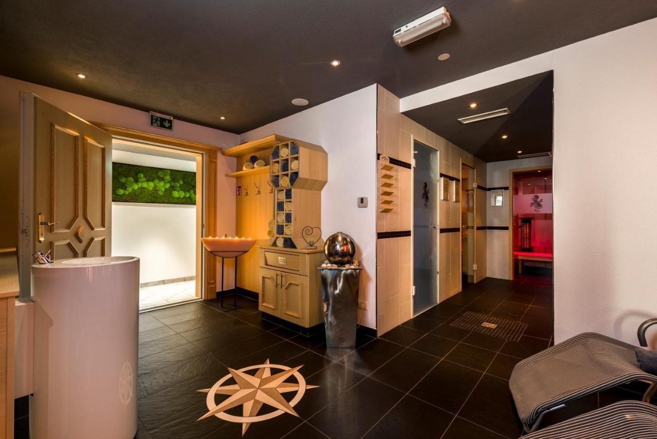 Wohlfuehlhotel Berg Heil Holzgau Luaran gambar