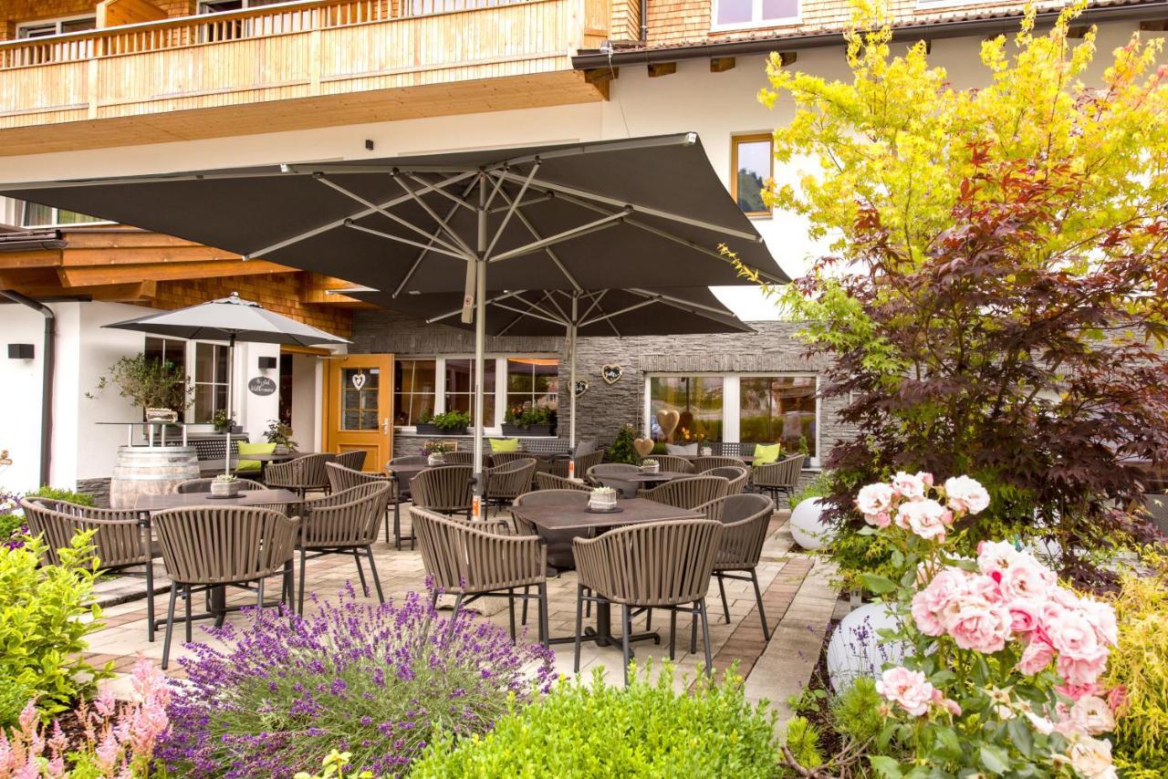 Wohlfuehlhotel Berg Heil Holzgau Luaran gambar